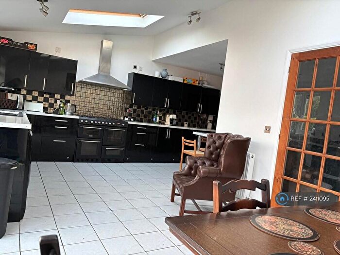 4 Bedroom Terraced House To Rent In Queens Way, Ipswich, IP3