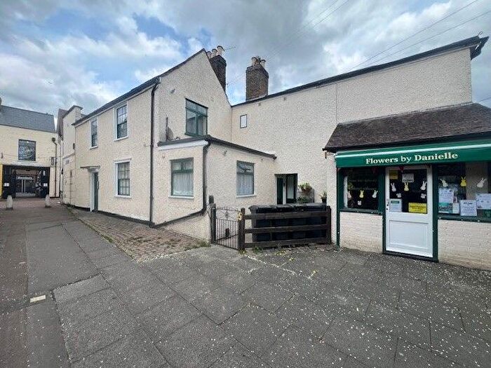 1 Bedroom Flat To Rent In Sun Street, Waltham Abbey, EN9