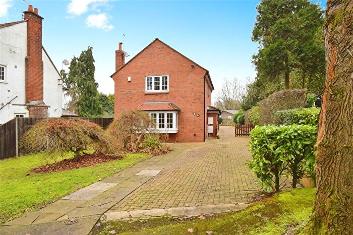 3 Bedroom Detached House For Sale In The Oval, Oadby, Leicester, Leicestershire, LE2