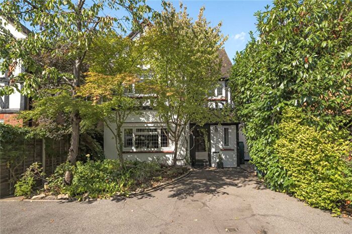 3 Bedroom Detached House For Sale In Woodham Lane, New Haw, Addlestone, Surrey, KT15
