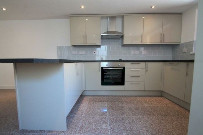 6 Bedroom Terraced House To Rent In Cathays Terrace, Cardiff(City), CF24