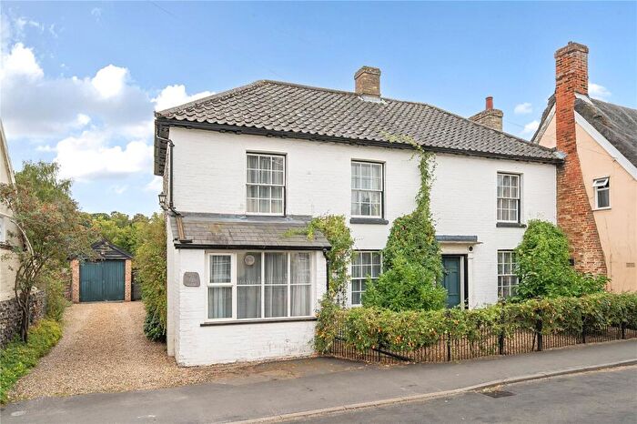 4 Bedroom Semi-Detached House For Sale In The Street, Walsham Le Willows, Bury St Edmunds, Suffolk, IP31