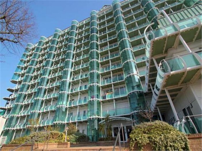 2 Bedroom Flat To Rent In Tower Point, Sydney Road, Enfield, EN2