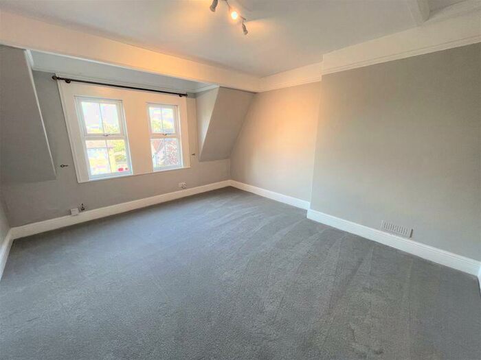 1 Bedroom Apartment To Rent In Denmark Road, Gloucester, GL1