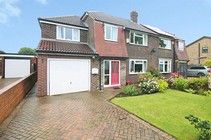4 Bedroom Semi-Detached House For Sale In Leeds Road, Methley, Leeds, LS26