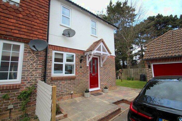 1 Bedroom House To Rent In Jib Close, Littlehampton, West Sussex, BN17