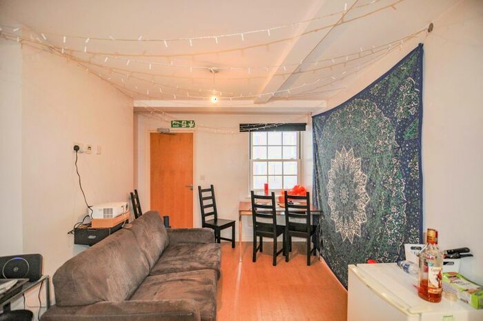 5 Bedroom Flat To Rent In Broad Quay, Bristol BS1