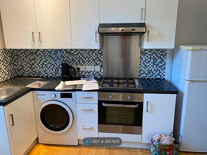 1 Bedroom Flat To Rent In Carysfort Road, London, N8