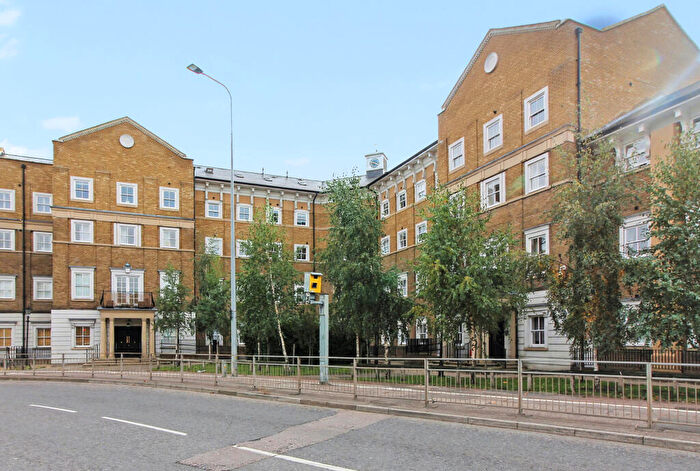 2 Bedroom Apartment To Rent In Kreston House, Broomfield Road, CM1