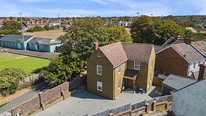 3 Bedroom Detached House For Sale In Bramber Lane, Seaford, BN25