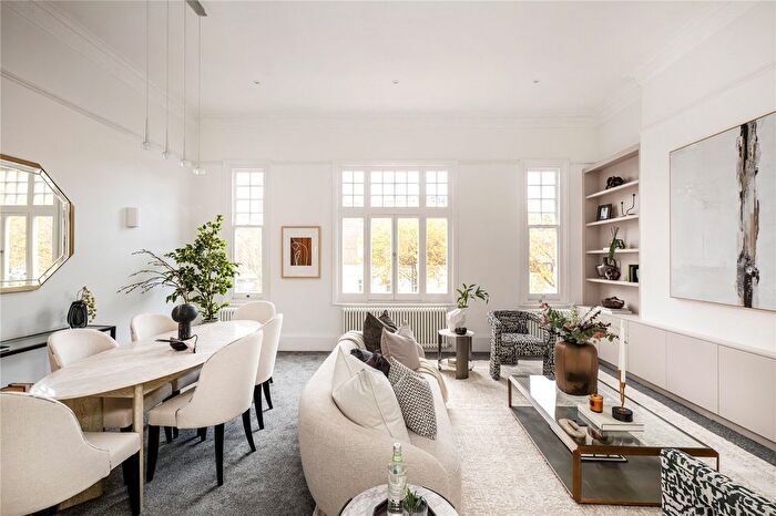 2 Bedroom Flat For Sale In Egerton Gardens, London, SW3