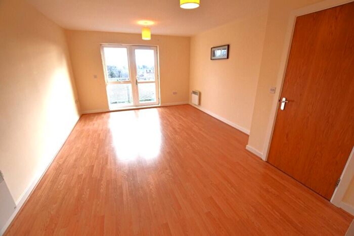 1 Bedroom Flat To Rent In High Road, Ilford, London, IG1