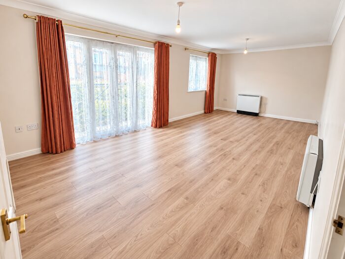 2 Bedroom Apartment To Rent In Hill View Drive, London, London, SE28