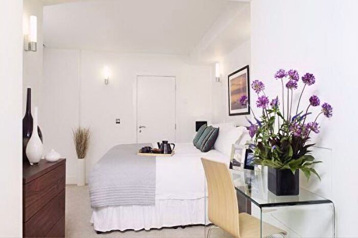 2 Bedroom Flat To Rent In Weymouth Street, London, W1W