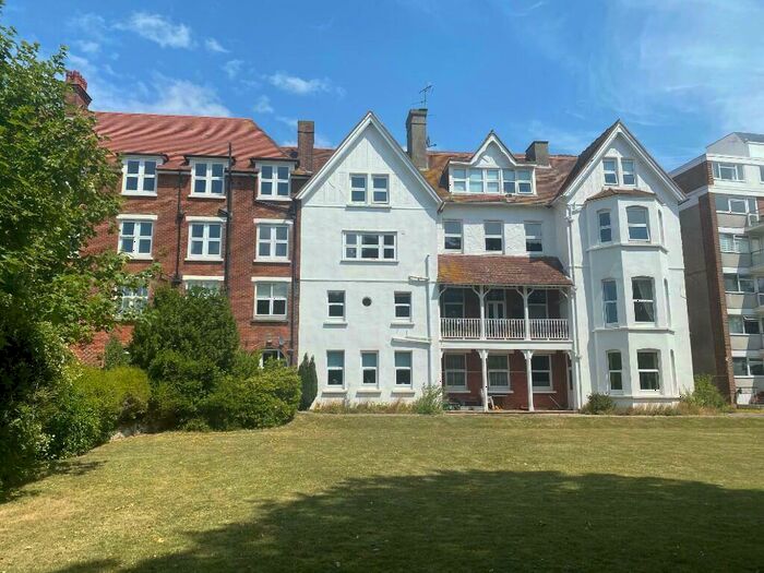 1 Bedroom Flat To Rent In Selwyn Road, Eastbourne, BN21