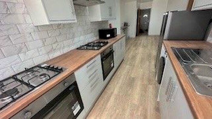 7 Bedroom Terraced House To Rent In Sir Henry Parkes Road, Coventry, CV4