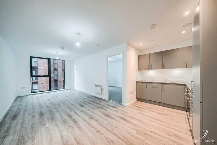 2 Bedroom Apartment For Sale In Park View, - Darwin Street, Digbeth, B12