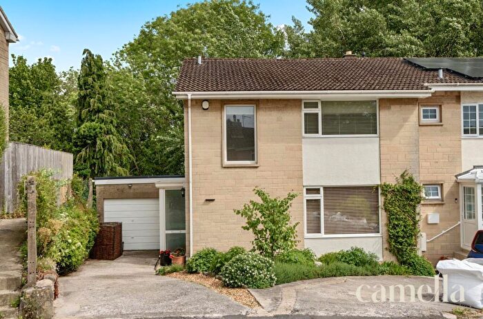 3 Bedroom Semi-Detached House For Sale In Meadow Park, Bathford, BA1