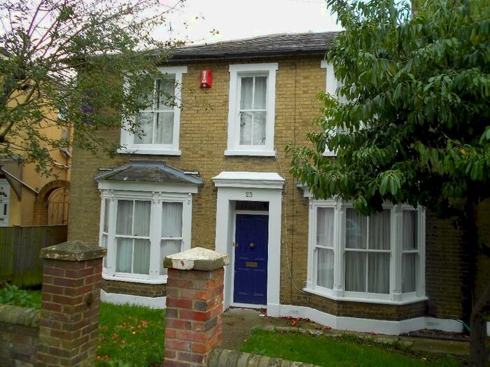 8 Bedroom House To Rent In Spring Crescent, SO17