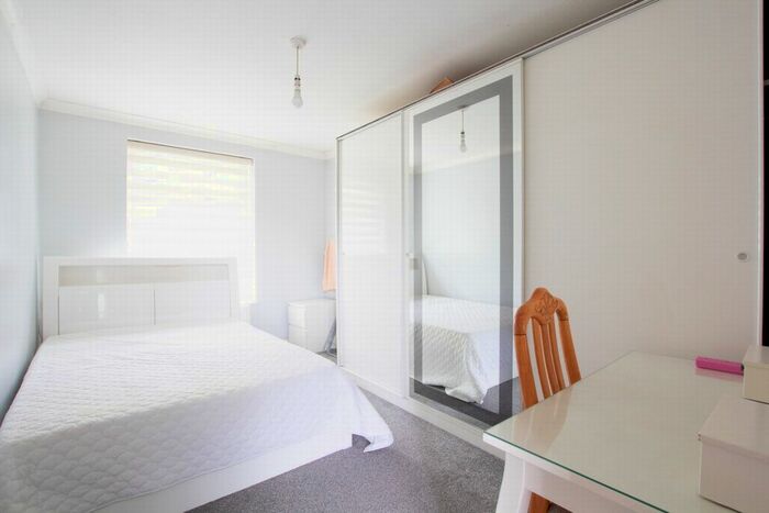 1 Bedroom Flat To Rent In Pert Close, Muswell Hill, N10