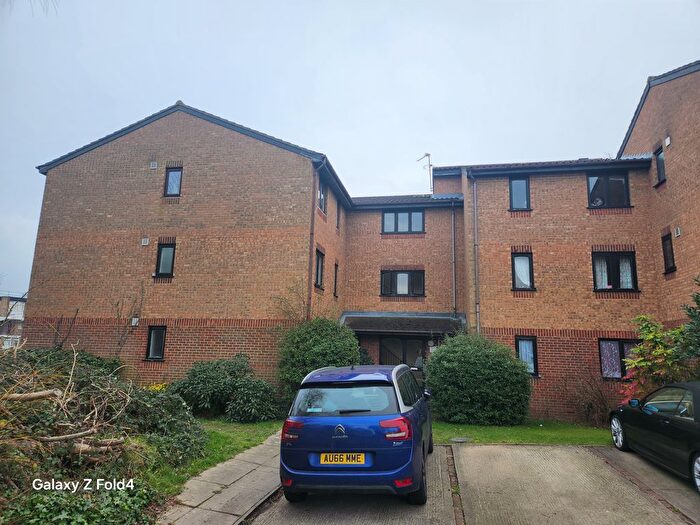 2 Bedroom Flat To Rent In Pempath Place, Wembley, HA9