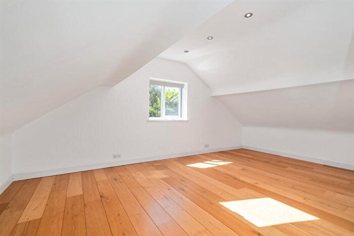 4 Bedroom Detached Bungalow For Sale In Stratford Road, Hockley Heath, Solihull, B94