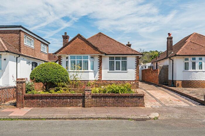 2 Bedroom Bungalow For Sale In Aldwick Crescent, Findon Valley, Worthing, West Sussex, BN14