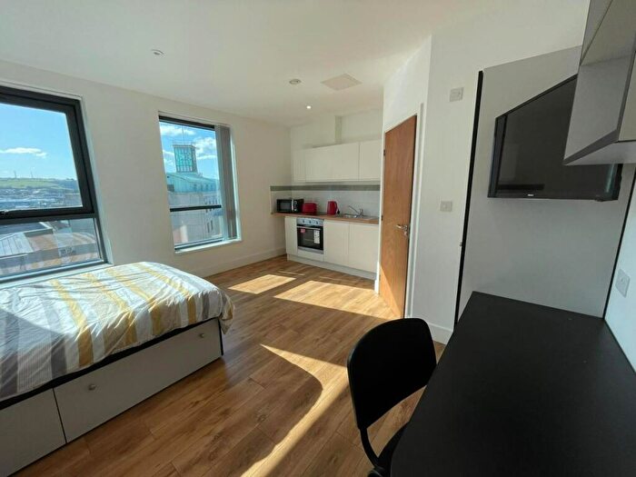 1 Bedroom Flat To Rent In Tamar House - Large Studio, A Old Town Street, Plymouth, PL1