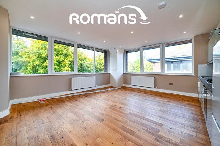 2 Bedroom Flat To Rent In Barley Way, Fleet, Hampshire, GU51