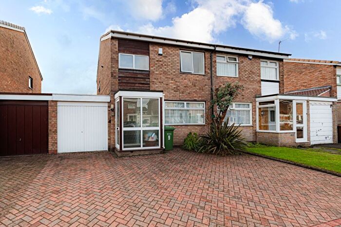 3 Bedroom Semi Detached House For Sale In Ludlow Close, Chelmsley Wood, B37