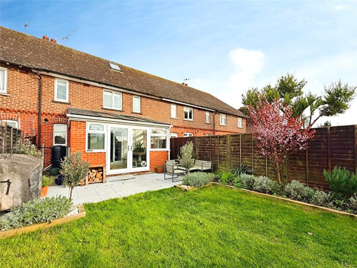 2 Bedroom Detached House For Sale In Palmer Road, Angmering, Littlehampton, BN16