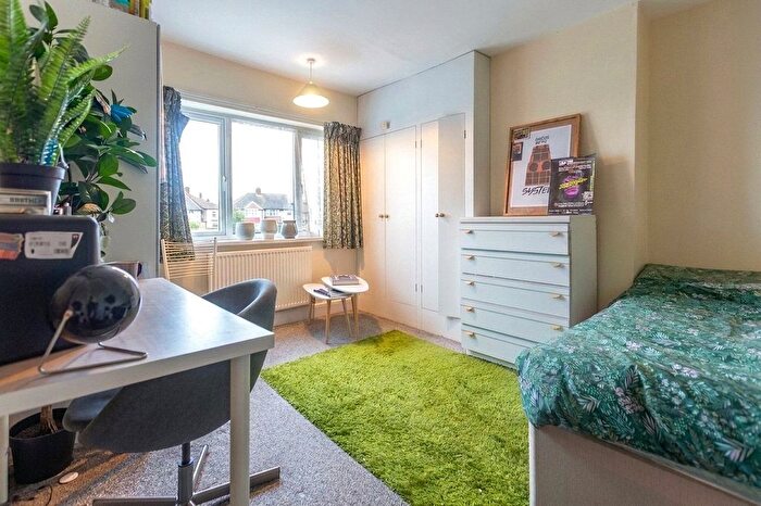 5 Bedroom Semi Detached House To Rent In Oakley Road, Horfield, Bristol, BS7