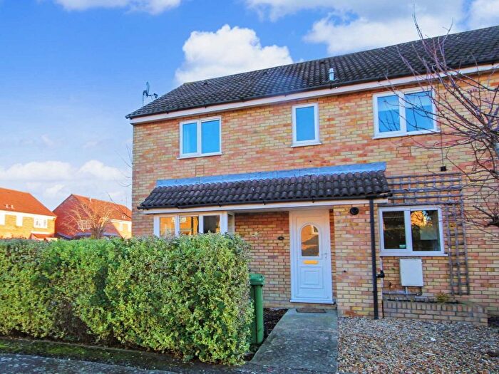 2 Bedroom Detached House To Rent In Derwent Close, St Ives, Cambs, PE27