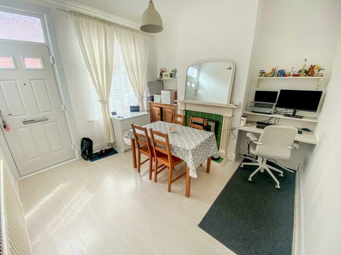 2 Bedroom Terraced House To Rent In Wilmington Road, Leicester, LE3