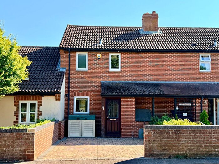 2 Bedroom Terraced House For Sale In Naldertown, Wantage, OX12