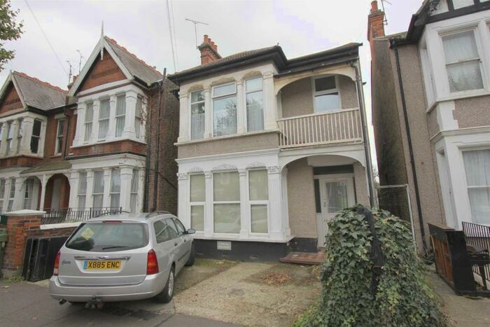 1 Bedroom Flat To Rent In Kilworth Avenue, Southend On Sea, SS1