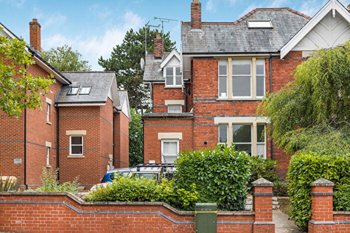 2 Bedroom Flat For Sale In Hazelhurst, , Eldorado Road, Cheltenham, GL50