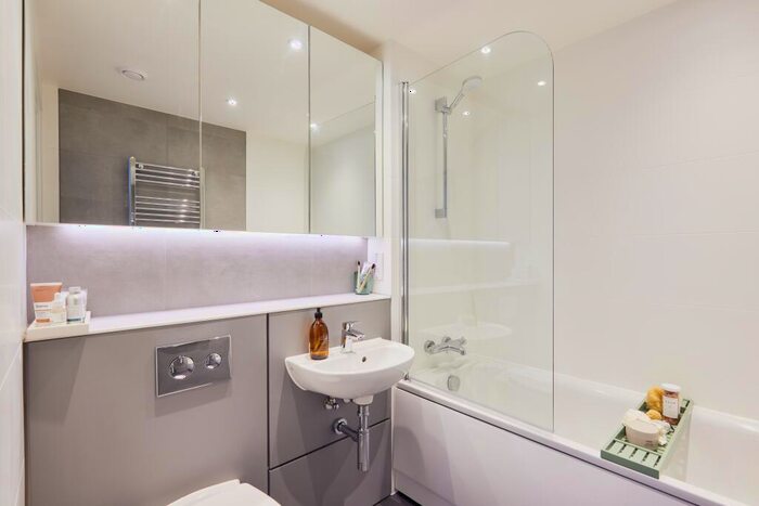 2 Bedroom Apartment To Rent In The Junction, Whitehall, Leeds, West Yorkshire, LS12