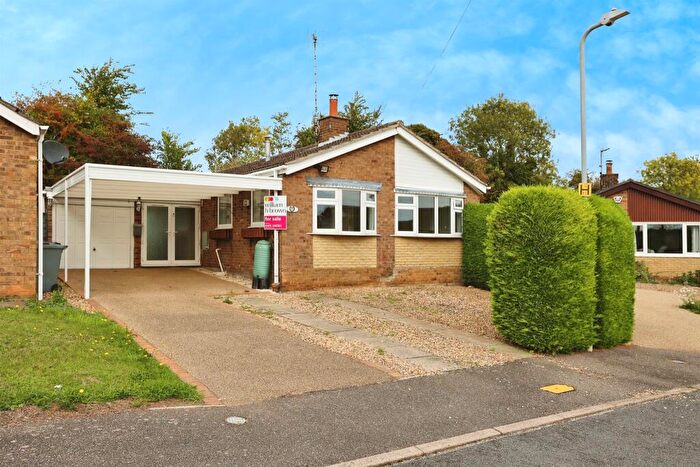 3 Bedroom Detached Bungalow For Sale In Brookside Close, Ancaster, Grantham, NG32