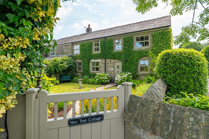 2 Bedroom Semi-Detached House For Sale In Samlesbury, PR5
