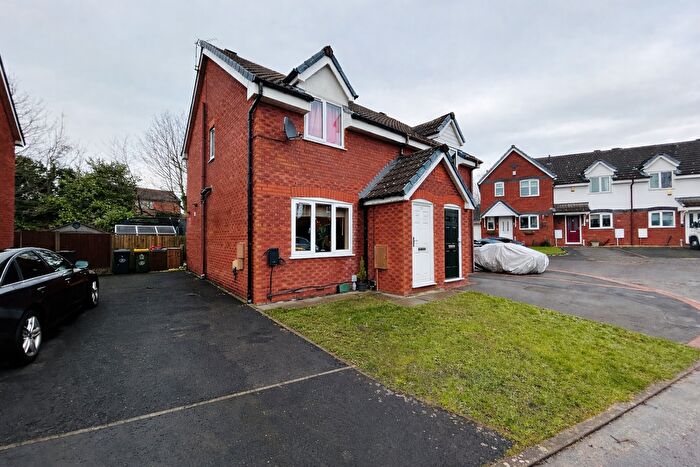 2 Bedroom Semi Detached House For Sale In Drakes Croft, Preston, PR2
