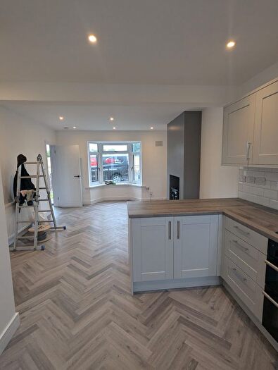 3 Bedroom Semi-Detached House To Rent In Wrights Avenue, Cannock, WS11