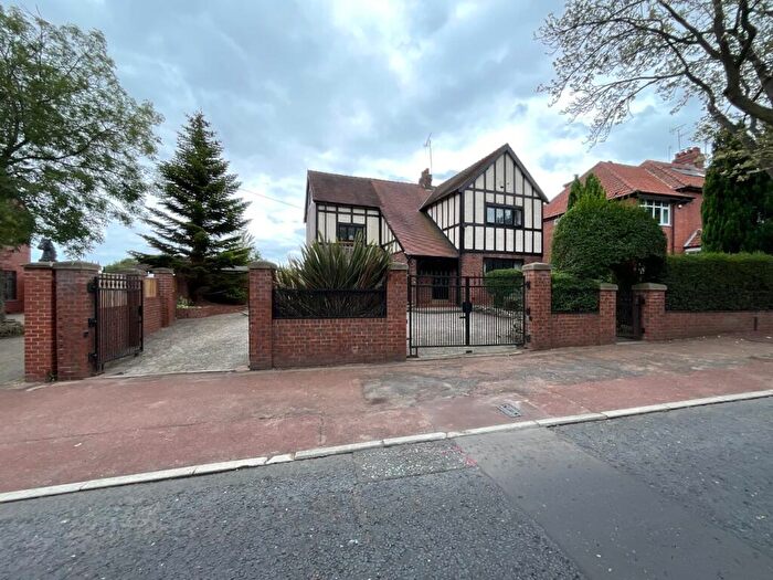 3 Bedroom Detached House For Sale In Tudor Lodge, High Heworth Lane, Gateshead, Tyne And Wear, NE10