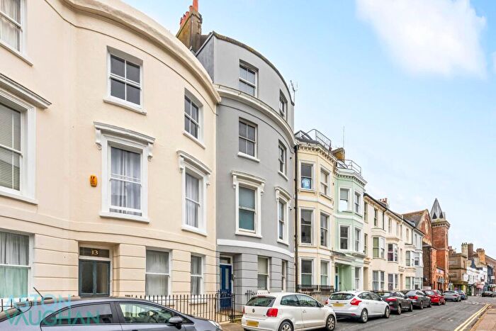1 Bedroom Apartment To Rent In St. Georges Terrace, Brighton, BN2