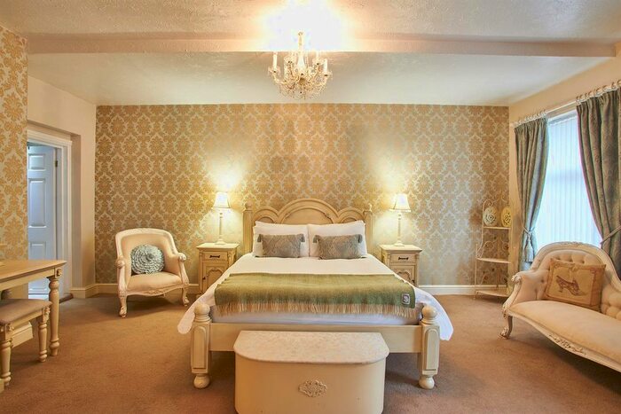 3 Bedroom Flat To Rent In Regency Mansions Apartment, Newcomen Terrace, Redcar, TS10