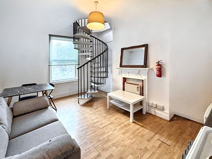 1 Bedroom Flat To Rent In Cheltenham Road, Bristol, BS6