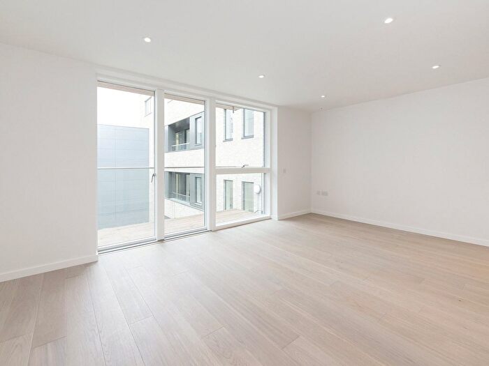 1 Bedroom Flat To Rent In Fouberts Place, Soho, W1F
