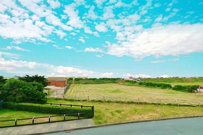2 Bedroom Terraced House For Sale In Cliff Close, Seaford, BN25