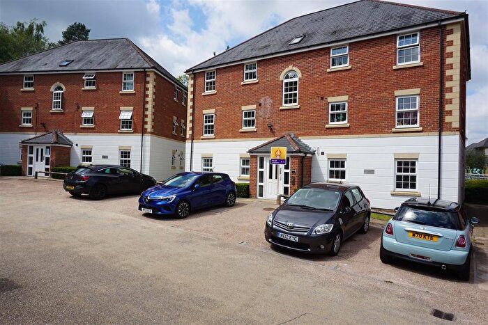 2 Bedroom Flat To Rent In King John Street, Fleet, GU51