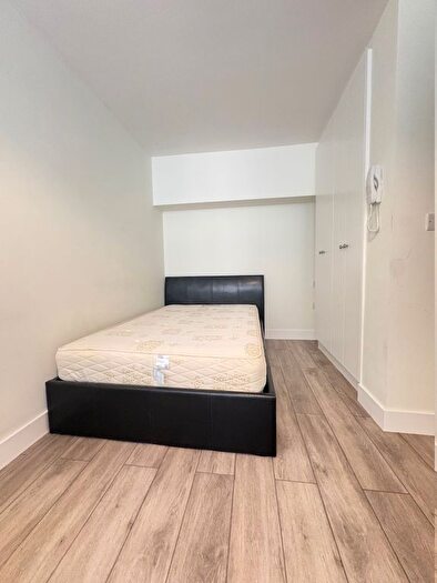 Studio To Rent In King Street, London, W6